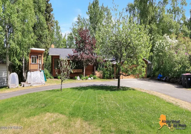 3rd image of 2201 Arctic Cir, Anchorage, AK 99517 | MLS# 26-7608