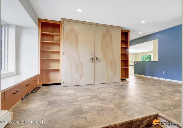 4th image of 2201 Arctic Cir, Anchorage, AK 99517 | MLS# 26-7608