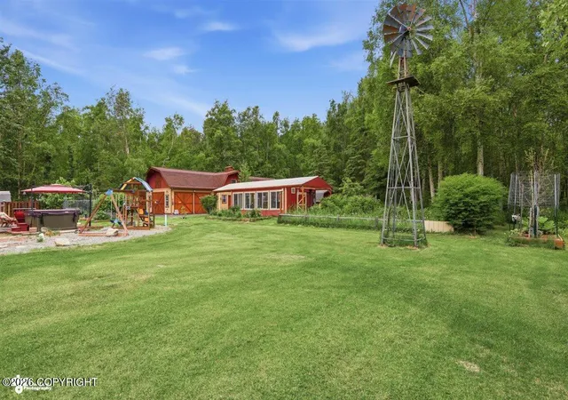 Photo 3 of Single family home for sale at 911 E Fairview Loop, Wasilla, AK 99654 | MLS# 26-7902 | Listing updated on 2026-09-02