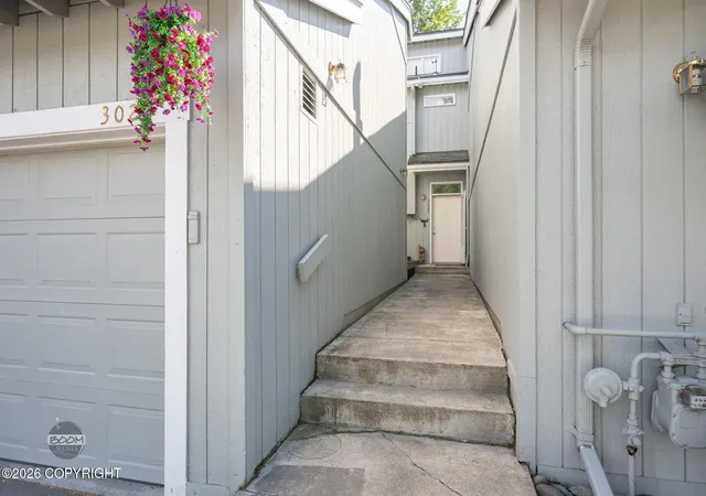 2nd image of 3022 Brittany Pl, Anchorage, AK 99504 | MLS# 26-7301
