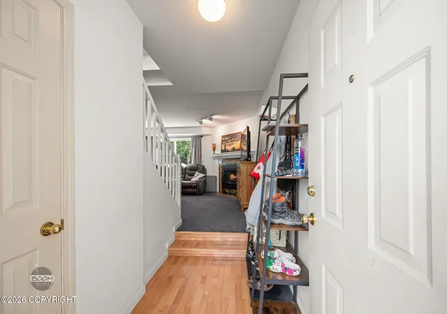 5th image of 3022 Brittany Pl, Anchorage, AK 99504 | MLS# 26-7301