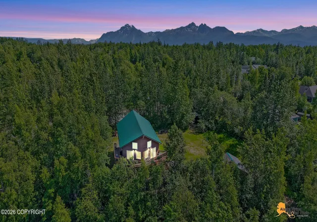 Photo 3 of Single family home for sale at 2000 S Togiak Ave, Wasilla, AK 99654 | MLS# 26-7357 | Listing updated on 2026-10-21