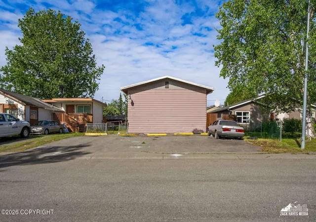 24th image of 526 N Hoyt St, Anchorage, AK 99508 | MLS# 26-7335