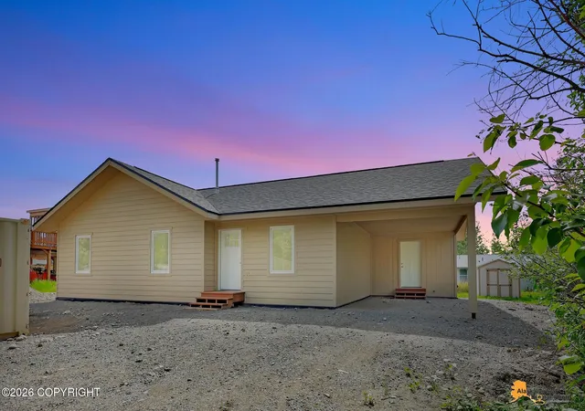 Homes for sale in Wasilla, AK | 1421 N Williwaw Wy, Wasilla, AK 99654 | MLS# 26-7475
