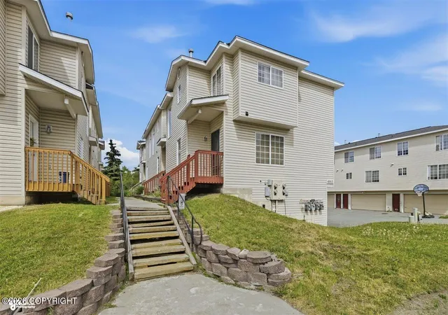 Homes for sale in Anchorage, AK | 6913 Gold Kings Ave #C, Anchorage, AK 99504 | MLS# 26-7546