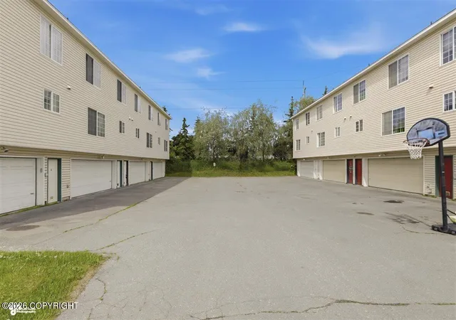Homes for sale in Anchorage, AK | 6913 Gold Kings Ave #C, Anchorage, AK 99504 | MLS# 26-7546