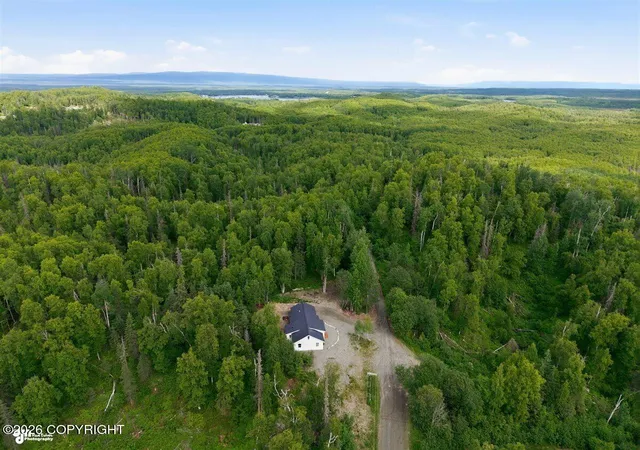 3rd image of 17416 W Marion Dr, Big Lake, AK 99652 | MLS# 26-8155