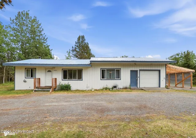 2nd image of 33830 Echo Lake Rd, Soldotna, AK 99669 | MLS# 26-7586