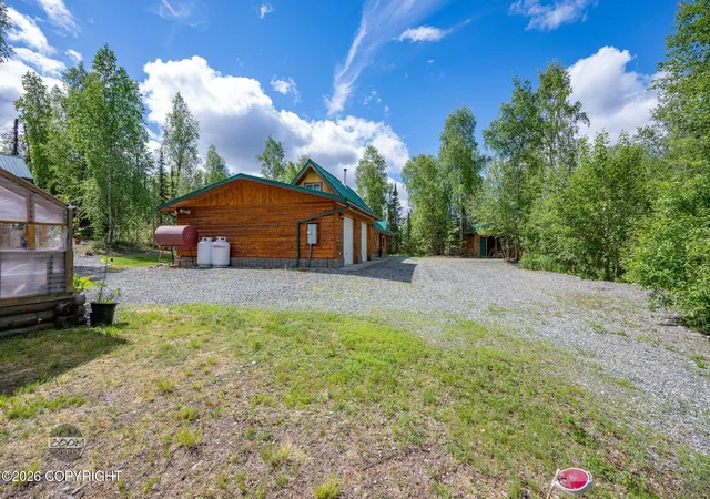 3rd image of 22240 W Susitna Pkwy, Big Lake, AK 99652 | MLS# 26-7696