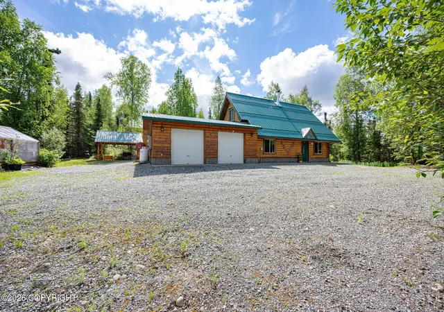 4th image of 22240 W Susitna Pkwy, Big Lake, AK 99652 | MLS# 26-7696