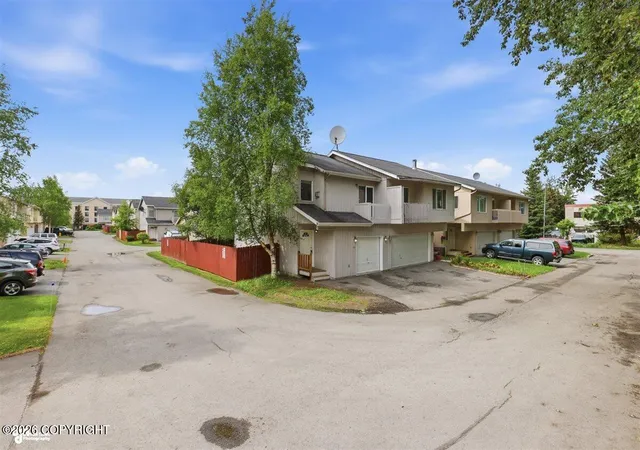 Homes for sale in Anchorage, AK | 232 E 45th Ave #28, Anchorage, AK 99503 | MLS# 26-7627