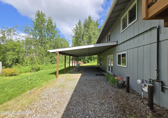 5th image of 1340 E Fairview Loop Loop, Wasilla, AK 99654 | MLS# 26-7683