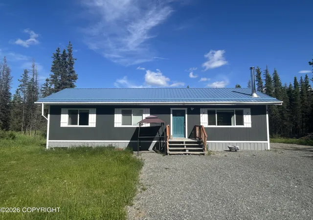Homes for sale in Sterling, AK | 36094 Robinson Loop Rd, Sterling, AK 99672 | MLS# 26-7660