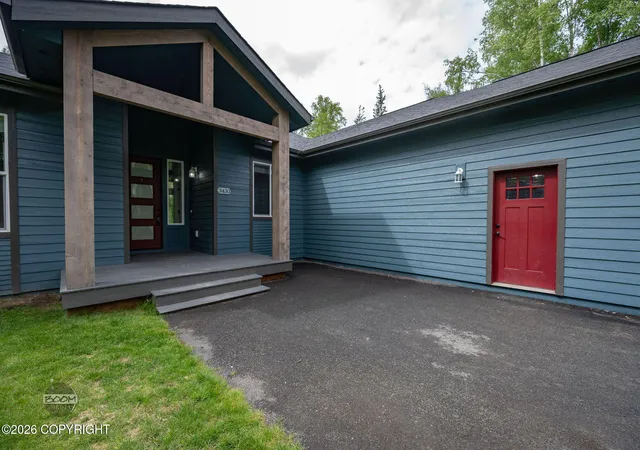 Photo 2 of Single family home for sale at 3430 S Partch Dr, Wasilla, AK 99623 | MLS# 26-7668 | Listing updated on 2026-07-17