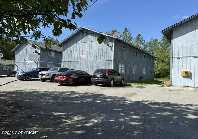 Photo 12 of Sale Pending at 925 E 45th Court, Anchorage, AK 99503 | MLS# 26-7713 | Listing updated on 2026-07-30