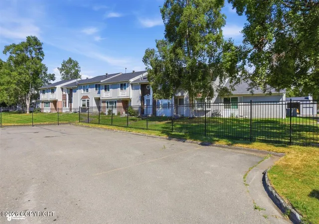 Homes for sale in Anchorage, AK | 3348 Monticello Ct #5C, Anchorage, AK 99503 | MLS# 26-8377