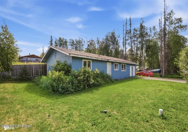 Homes for sale in Soldotna, AK | 35930 N Kobuk St, Soldotna, AK 99669 | MLS# 26-7788