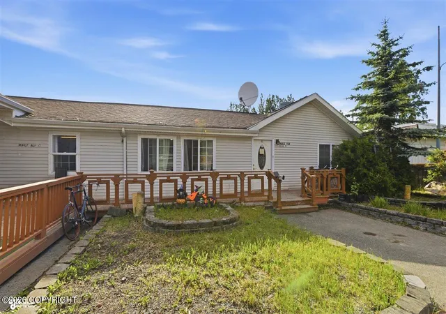 Photo 4 of Sale Pending at 2634 Carroll Pl, Anchorage, AK 99508 | MLS# 26-7728 | Listing updated on 2026-07-07