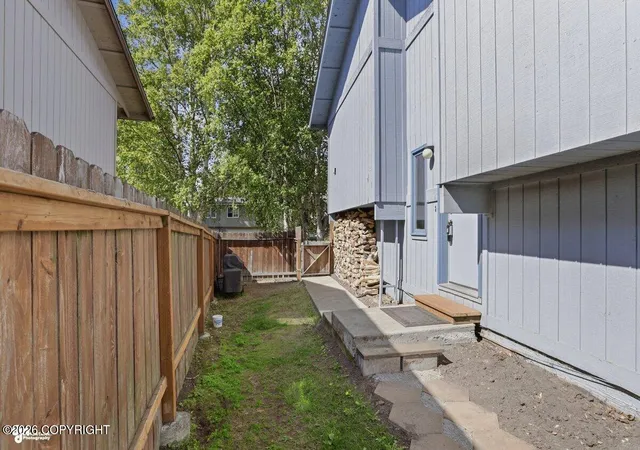 25th image of 4203 Resurrection Dr, Anchorage, AK 99504 | MLS# 26-7753