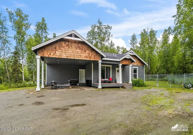 Homes for sale in Wasilla, AK | 2029 S Leora Dr, Wasilla, AK 99623 | MLS# 26-8069