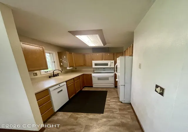 Homes for sale in Anchorage, AK | 7944 Parkway Dr, Anchorage, AK 99504 | MLS# 26-7854