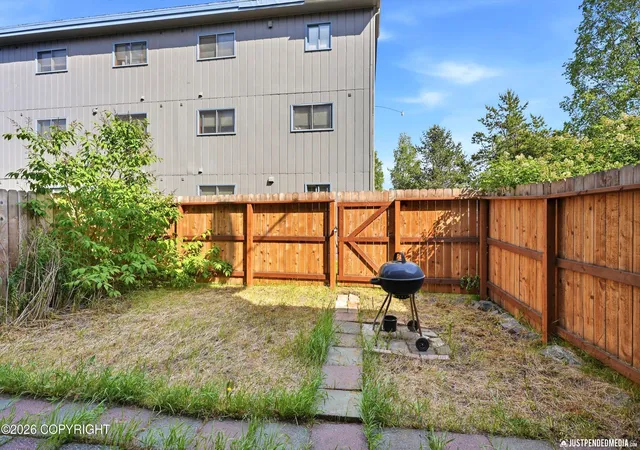 26th image of 9596 Canton Loop #184, Anchorage, AK 99515 | MLS# 26-7904