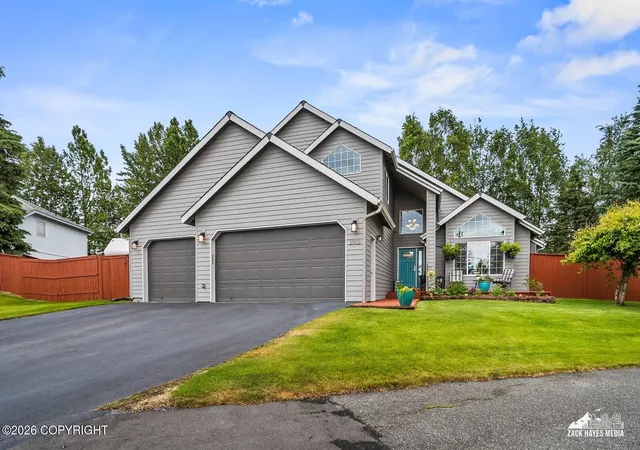 2nd image of 2932 Meadow Wood Cir, Anchorage, AK 99516 | MLS# 26-7947