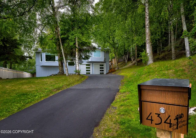 Homes for sale in Anchorage, AK | 4341 Edinburgh Dr, Anchorage, AK 99502 | MLS# 26-7928