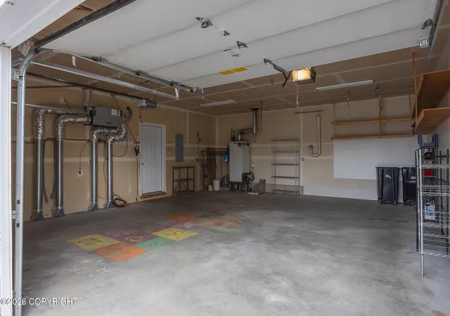36th image of 631 W Sixth Ave, North Pole, AK 99705 | MLS# 26-7935
