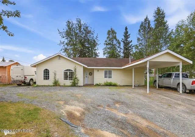 Homes for sale in Soldotna, AK | 303 W Marydale Ave, Soldotna, AK 99669 | MLS# 26-8193
