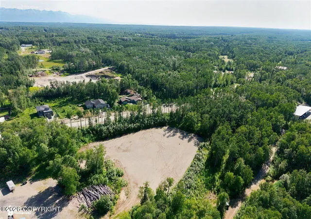 Photo 4 of Sale Pending at 6575 N En Dove Rd, Wasilla, AK 99654 | MLS# 26-9019 | Listing updated on 2026-09-18