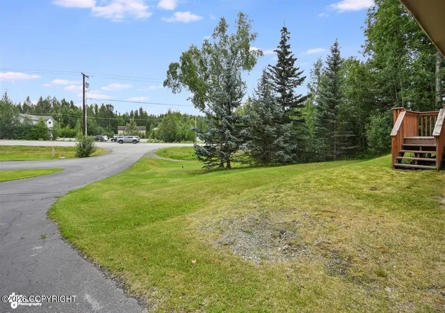 Photo 3 of Single family home for sale at 1350 N Wasilla Fishhook Rd, Wasilla, AK 99654 | MLS# 26-9925 | Listing updated on 2026-09-30