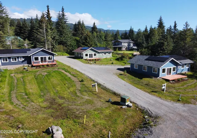 Photo 1 of Multi family home for sale at 1610 Cantrell Crk Rd, Homer, AK 99603 | MLS# 26-8043 | Listing updated on 2026-08-24