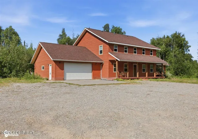 Photo 2 of Single family home for sale at 26475 W Crystal Lake Rd, Willow, AK 99688 | MLS# 26-9637 | Listing updated on 2026-08-04