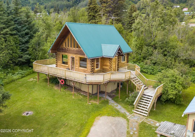 Homes for sale in Homer, AK | 40315 Grewingk Cir, Homer, AK 99603 | MLS# 26-8397