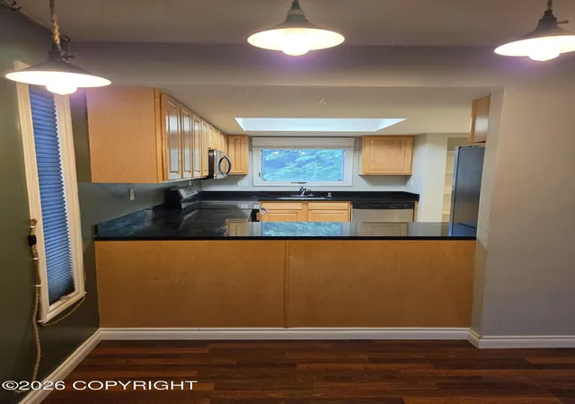 Homes for sale in Anchorage, AK | 927 Juneau St #6, Anchorage, AK 99501 | MLS# 26-8597