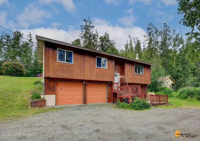 Homes for sale in Palmer, AK | 7585 E Rawhide Ln, Palmer, AK 99645 | MLS# 26-8137