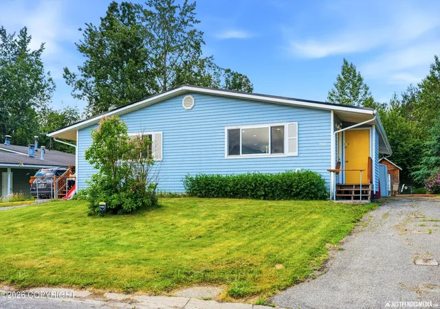 Homes for sale in Anchorage, AK | 2100 Paxson Dr, Anchorage, AK 99504 | MLS# 26-8272