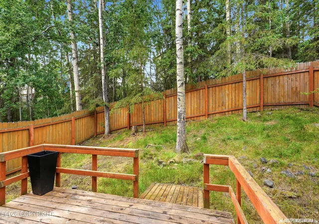 36th image of 8924 Northwood Park Cir, Eagle River, AK 99577 | MLS# 26-8111