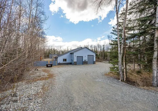 Homes for sale in Wasilla, AK | 5960 W Hollywood Rd, Wasilla, AK 99623 | MLS# 26-8243