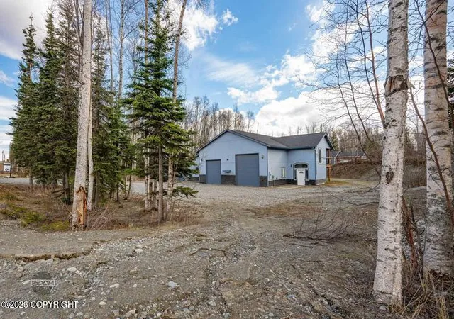 Homes for sale in Wasilla, AK | 5960 W Hollywood Rd, Wasilla, AK 99623 | MLS# 26-8243