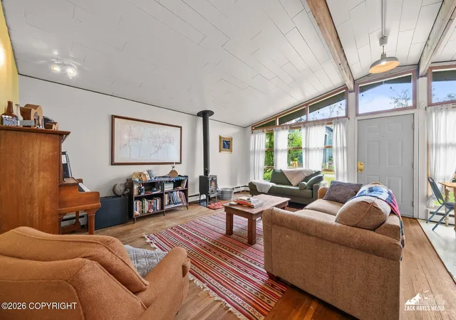 Homes for sale in Anchorage, AK | 3404 Willow St, Anchorage, AK 99517 | MLS# 26-8157