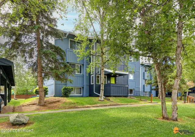 Homes for sale in Anchorage, AK | 1670 Eastridge Dr #302, Anchorage, AK 99501 | MLS# 26-8167