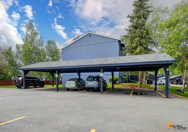 Homes for sale in Anchorage, AK | 1670 Eastridge Dr #302, Anchorage, AK 99501 | MLS# 26-8167