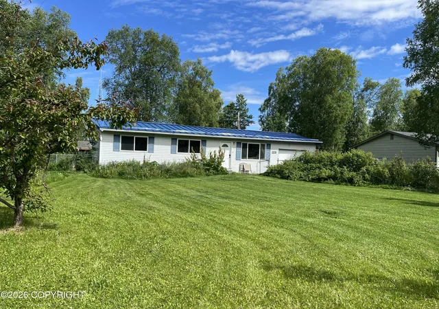 Homes for sale in Soldotna, AK | 328 W Riverview Ave, Soldotna, AK 99669 | MLS# 26-8308