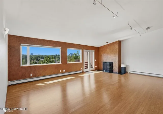 Photo 4 of Sale Pending at 1220 E 16th Avenue #8, Anchorage, AK 99501 | MLS# 26-8262 | Listing updated on 2026-09-02