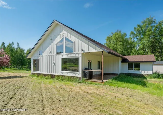 Photo 3 of Single family home for sale at 4280 N Wolverine Rd, Palmer, AK 99645 | MLS# 26-8532 | Listing updated on 2026-07-13