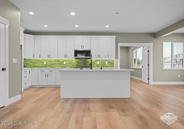 Photo 2 of Single family home for sale at 850 N Blue Atlas Cir, Palmer, AK 99645 | MLS# 26-8300 | Listing updated on 2026-09-22