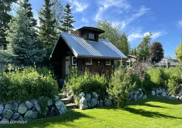 Photo 2 of Sale Pending at 8028 Tri Lake St, Anchorage, AK 99502 | MLS# 26-9716 | Listing updated on 2026-08-13