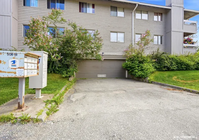 Homes for sale in Anchorage, AK | 2700 E 42nd Ave #A101, Anchorage, AK 99508 | MLS# 26-8363